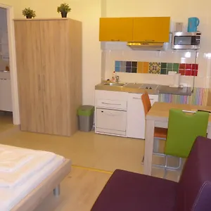 rezervați aici